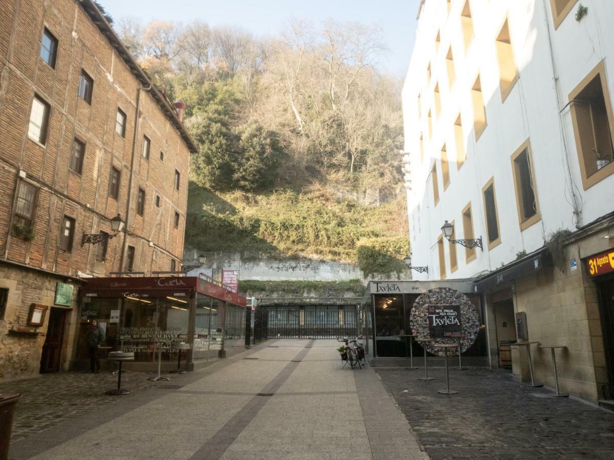San Sebastian'S Most Historic Street! Modern Stay Exterior photo